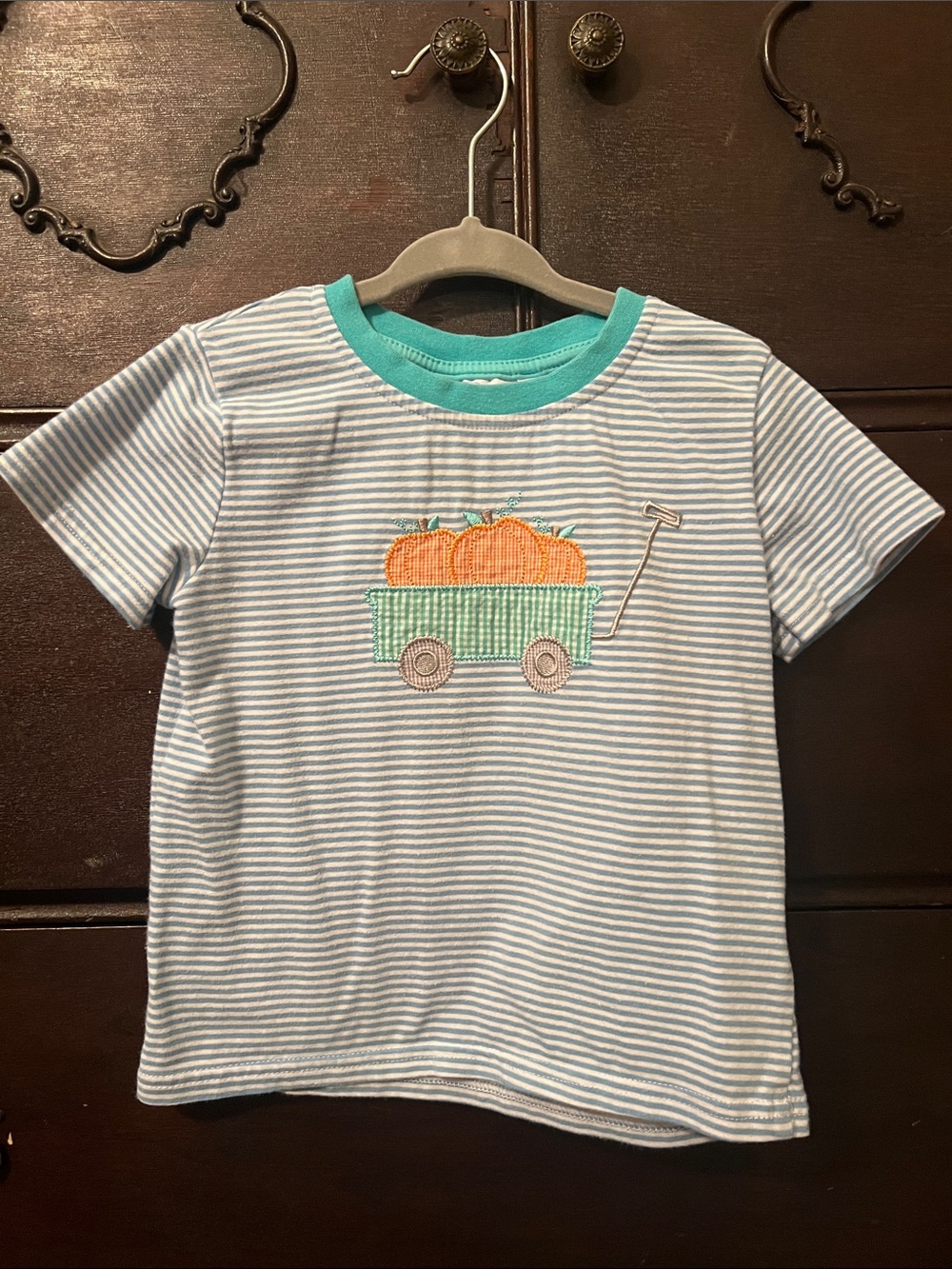 Striped Tee with Pumpkin Wagon Applique - Blue/White with Teal Collar